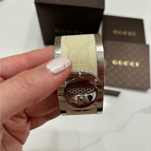 Gucci Stainless Steel Twirl Watch with Mother of Pearl Face - Picture 7 of 14